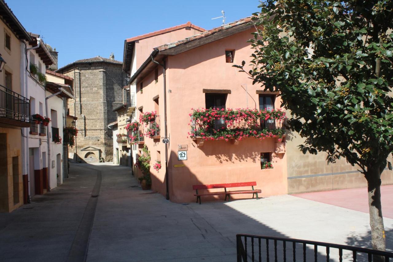 Casa Rural Usategieta Acomodação com café da manhã Genevilla Exterior foto